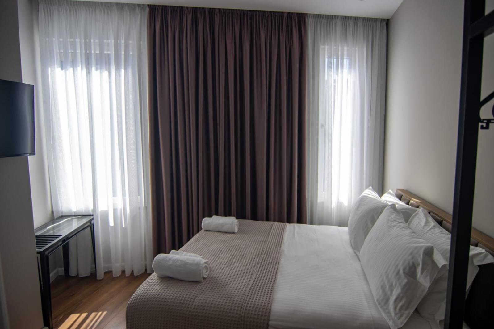 Santa Maria, Cerloj Hotel Durrës