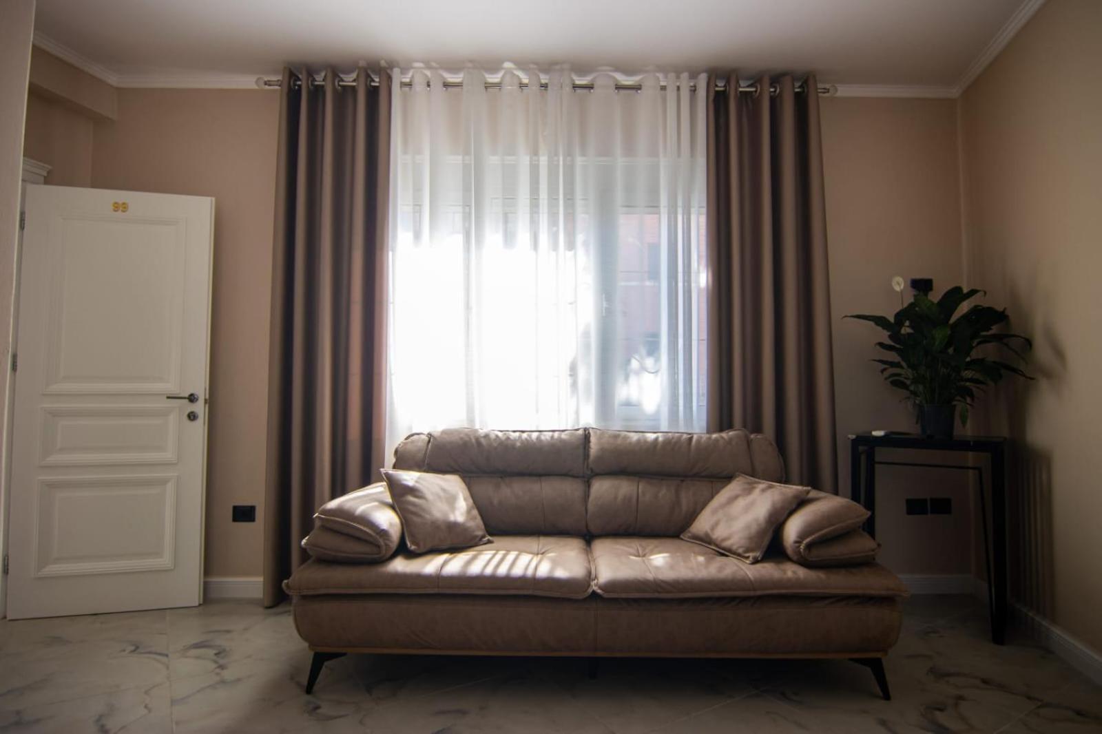 Santa Maria, Cerloj Hotel *